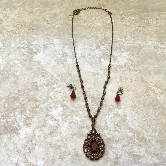 Vintage Necklace Set - Picture 5 of 6